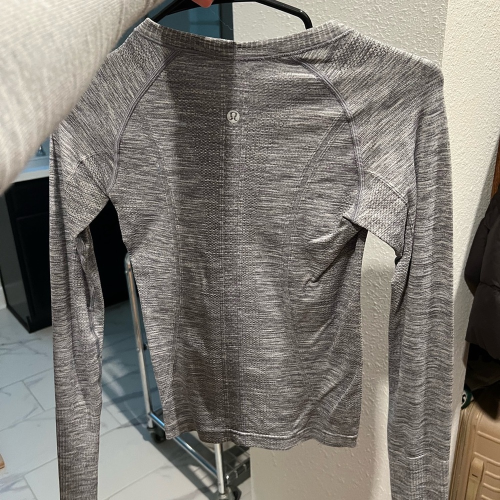 Swiftly Tech Long-Sleeve Shirt OG race Length